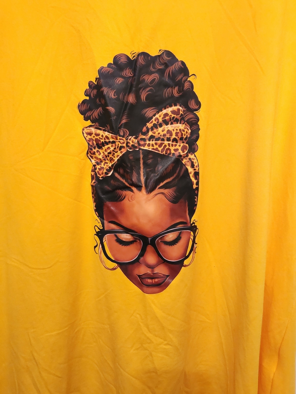 SHEIN Yellow Graphic Short Sleeve Tee with Leopard Bow